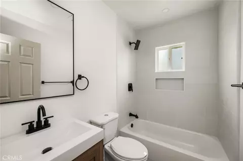 Bath - 2430 W Bennett, Compton, CA 90220 photo 2 of 2