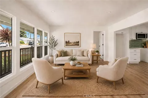 Living - 2430 W Bennett, Compton, CA 90220 photo 2 of 5