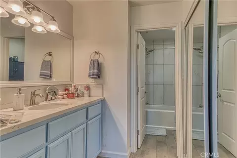 Bath - 425 W Laurel #K, Salinas, CA 93906 photo 1 of 2