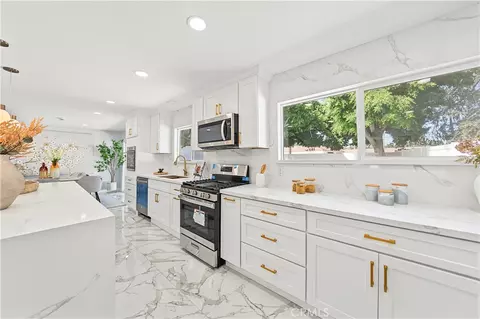 Kitchen - 1123 Bain Ave, Walnut, CA 91789 photo 5 of 7