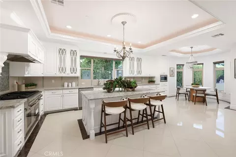 Kitchen - 3255 Lombardy Rd, Pasadena, CA 91107 photo 2 of 5