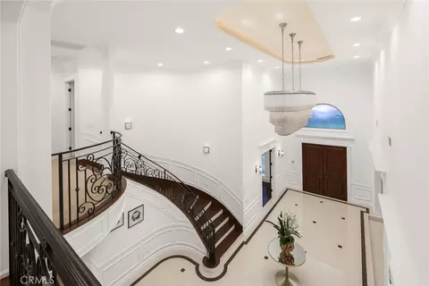 Entry Way - 3255 Lombardy Rd, Pasadena, CA 91107 photo 10 of 10