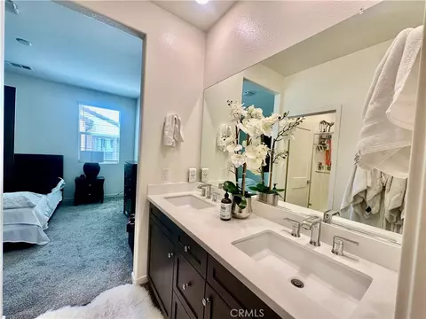 Bath - 2222 Raspberry Ct, Upland, CA 91786 photo 1 of 3