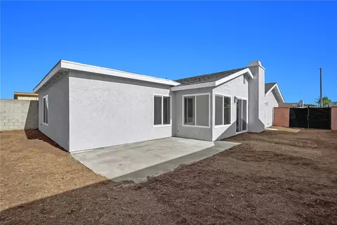 Exterior - 543 E Lincoln St, Carson, CA 90745 photo 10 of 13
