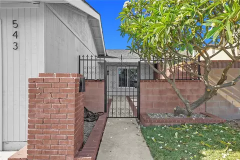 Exterior - 543 E Lincoln St, Carson, CA 90745 photo 3 of 13