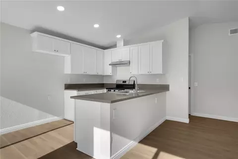 Kitchen - 543 E Lincoln St, Carson, CA 90745 photo 3 of 3