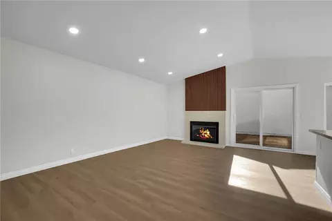 Living - 543 E Lincoln St, Carson, CA 90745 photo 2 of 9