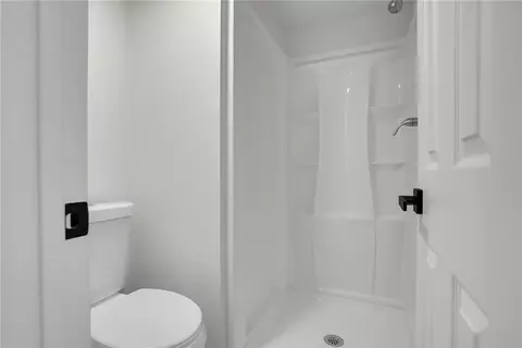 Bath - 543 E Lincoln St, Carson, CA 90745 photo 4 of 4