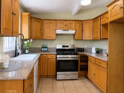 Kitchen - 945 E 5th St, Ontario, CA 91764 photo 1 of 2