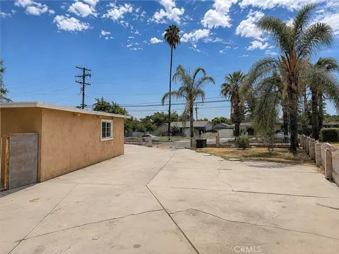 Exterior - 945 E 5th St, Ontario, CA 91764 photo 5 of 6