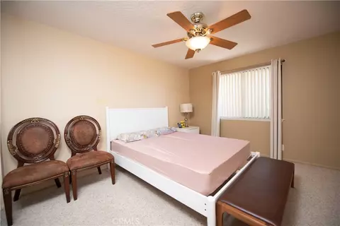 Bedroom - 19934 Itasca, Apple Valley, CA 92308 photo 3 of 6
