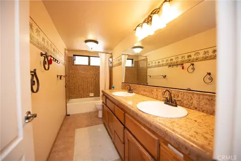 Bath - 19934 Itasca, Apple Valley, CA 92308 photo 1 of 3