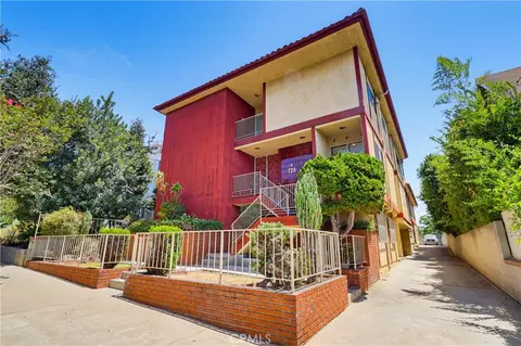 728 E Kensington, Los Angeles, CA 90026