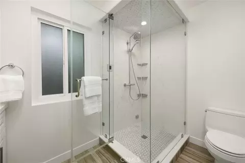 Bath - 2000 Holly Ave, Arcadia, CA 91007 photo 5 of 7