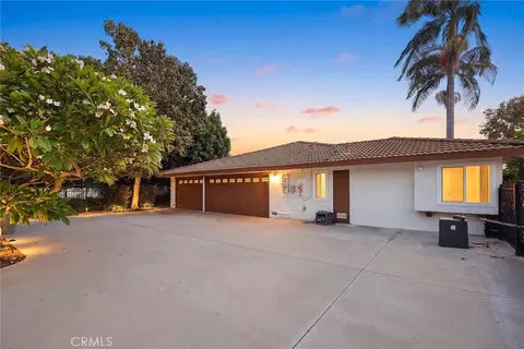 Exterior - 2000 Holly Ave, Arcadia, CA 91007 photo 1 of 4