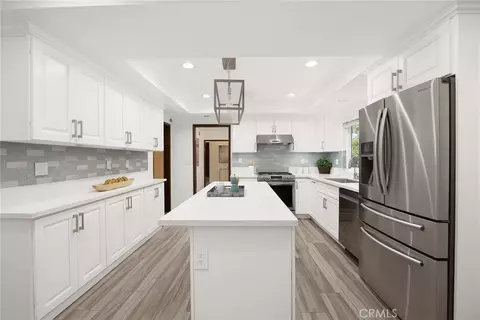 Kitchen - 2000 Holly Ave, Arcadia, CA 91007 photo 2 of 2
