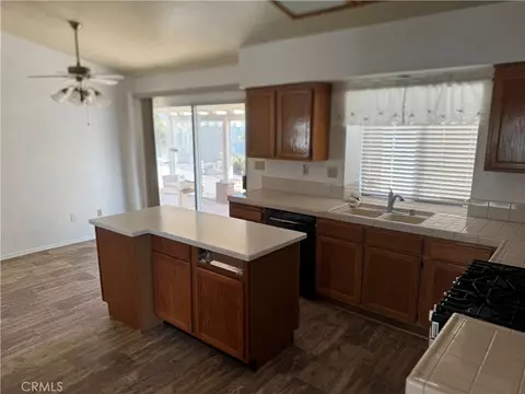 Kitchen - 27519 Terrytown Rd, Menifee, CA 92586 photo 4 of 4