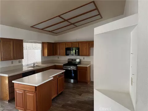 Kitchen - 27519 Terrytown Rd, Menifee, CA 92586 photo 1 of 4