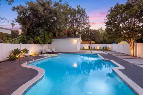 Exterior - 525 E Jackson St, Pasadena, CA 91104 photo 9 of 18