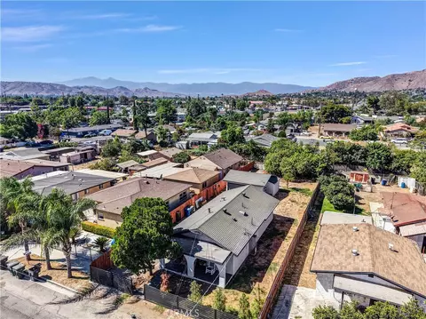 View/Area - 4832 Mitchell Ave, Riverside, CA 92505 photo 1 of 7