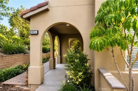 965 Sweetbriar Ln #A, Azusa, CA 91702