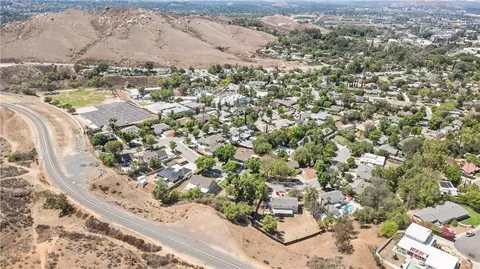 View/Area - 160 Masters, Riverside, CA 92507 photo 7 of 7