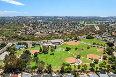 View/Area - 722 Isidore St, Oceanside, CA 92057 photo 3 of 5
