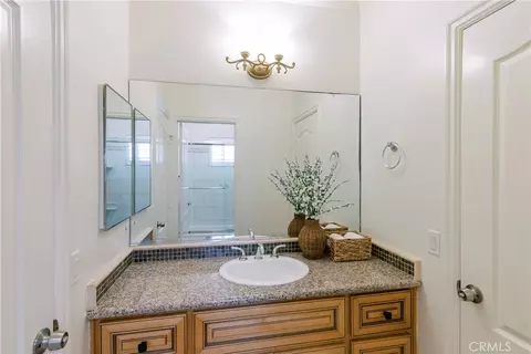 Bath - 156 El Dorado St #C, Arcadia, CA 91006 photo 6 of 7
