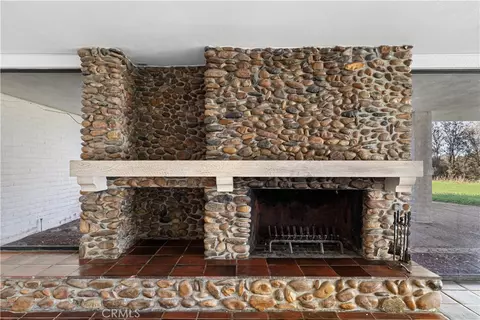 Living - 10497 Crystal, Wallace, CA 95254 photo 3 of 11