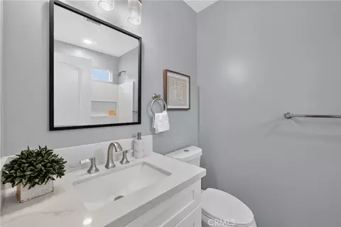 Bath - 1022 W Francis St, Ontario, CA 91762 photo 4 of 6