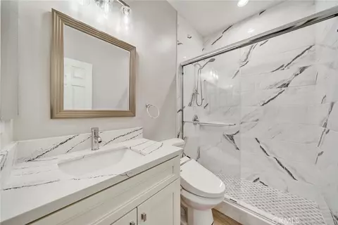 Bath - 44940 Honey Locust, Temecula, CA 92592 photo 3 of 3