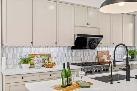 Kitchen - 54 Painted Cameo, Irvine, CA 92602 photo 3 of 3