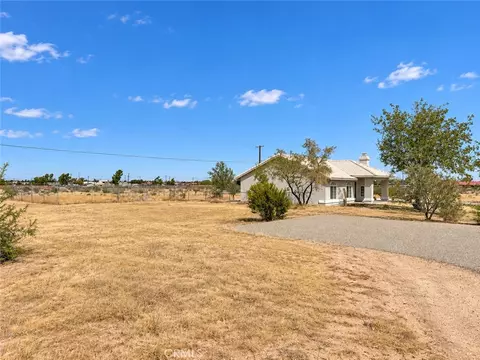 Exterior - 10968 Nambe, Apple Valley, CA 92308 photo 9 of 9