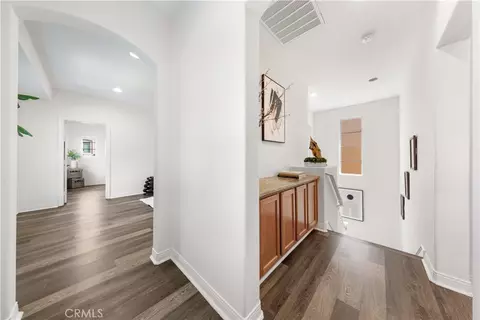 Entry Way - 30 Bombay, Irvine, CA 92620 photo 6 of 7