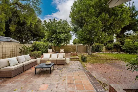 Exterior - 3106 Lilly Ave, Long Beach, CA 90808 photo 4 of 9