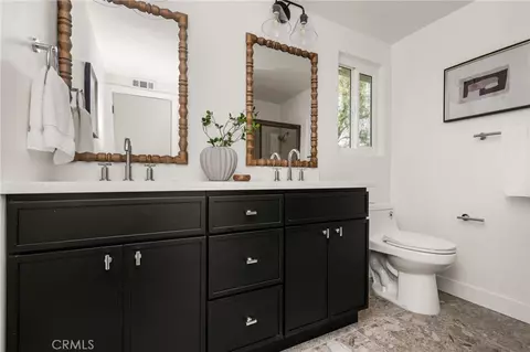 Bath - 3106 Lilly Ave, Long Beach, CA 90808 photo 5 of 6
