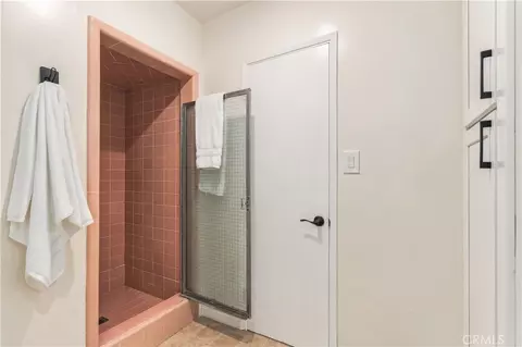 Bath - 19017 E Leadora, Glendora, CA 91741 photo 6 of 6