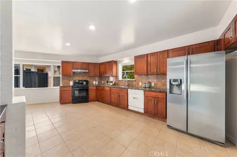 Kitchen - 19017 E Leadora, Glendora, CA 91741 photo 1 of 4