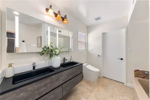 Bath - 19017 E Leadora, Glendora, CA 91741 photo 4 of 6