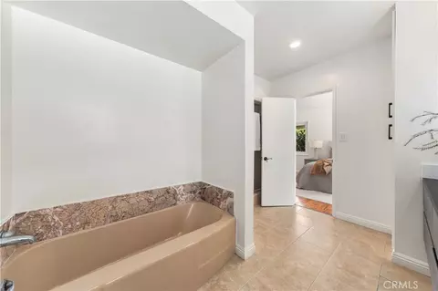 Bath - 19017 E Leadora, Glendora, CA 91741 photo 5 of 6