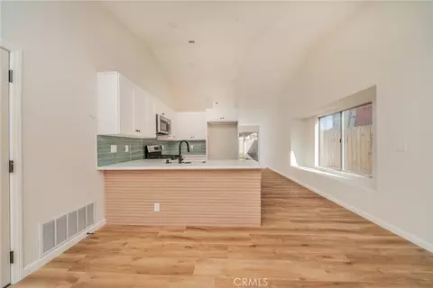 Living - 1929 Summertree Dr, Perris, CA 92571 photo 3 of 4