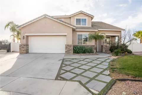 Exterior - 105 Galileo Ln, Perris, CA 92571 photo 2 of 13