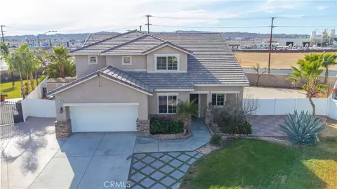 Exterior - 105 Galileo Ln, Perris, CA 92571 photo 3 of 13