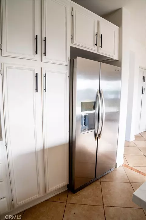 Kitchen - 105 Galileo Ln, Perris, CA 92571 photo 4 of 5