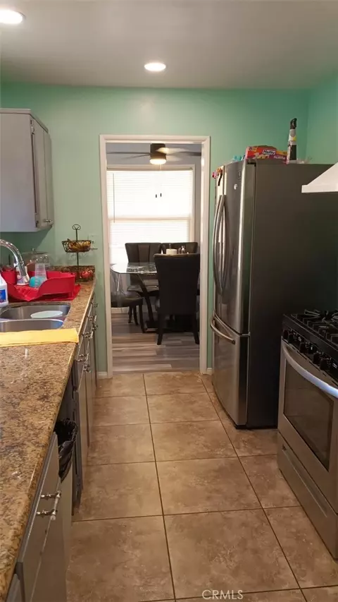 Kitchen - 3568 Verde St, Riverside, CA 92504 photo 1 of 1