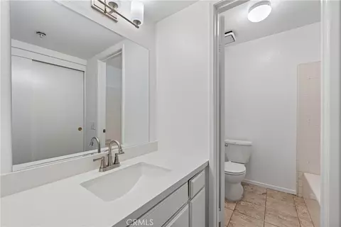 Bath - 1052 Seco, Pasadena, CA 91103 photo 2 of 4