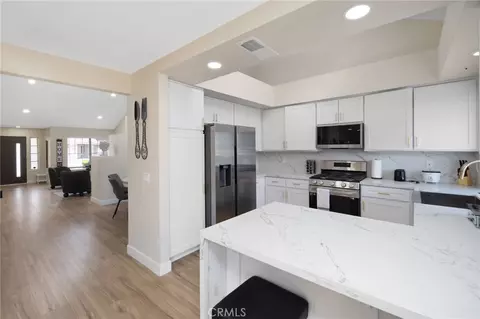 Kitchen - 15737 Firethorn, Fontana, CA 92337 photo 4 of 4