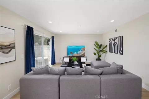 Living - 15737 Firethorn, Fontana, CA 92337 photo 3 of 3