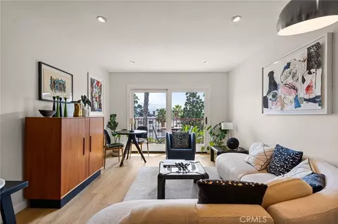 3407 Huxley St #39, Los Angeles, CA 90027