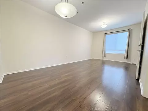 580 W Main St #322, Alhambra, CA 91801